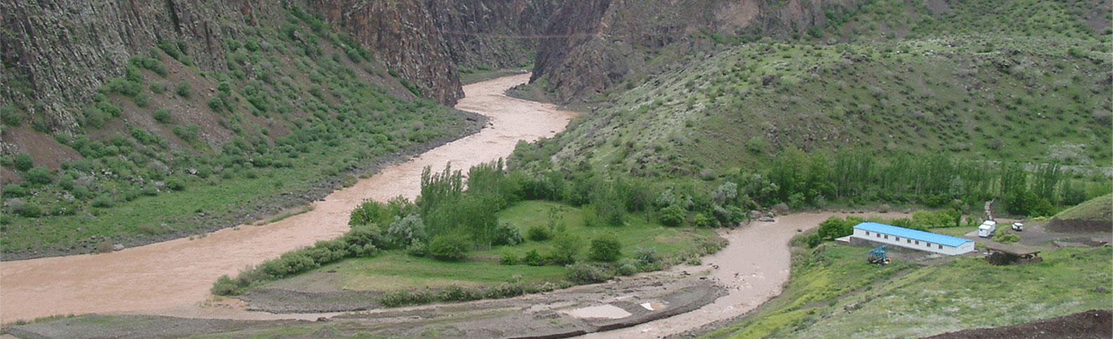 سـد و نيروگاه پيرتقي در حوضه قزل اوزن